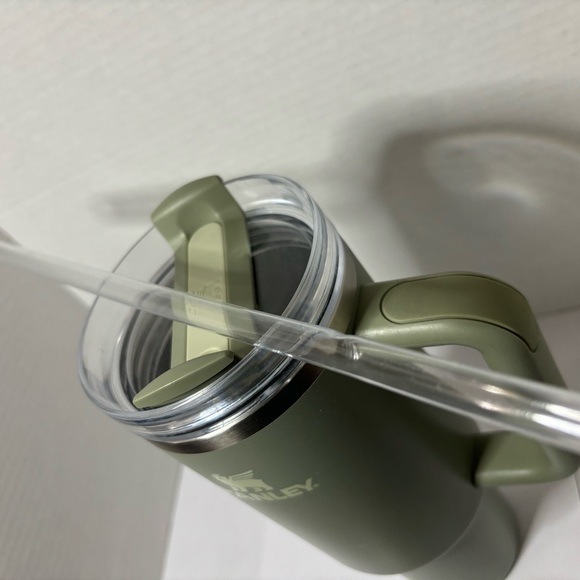 Stanley 40 oz Stainless Steel H2.0 FlowState Quencher Tumbler Restful Green - Picture 10 of 10